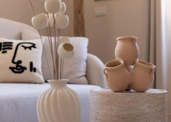 Elegant Duplex - Master Suite, 2 Bathrooms, Air Conditioning Appartement