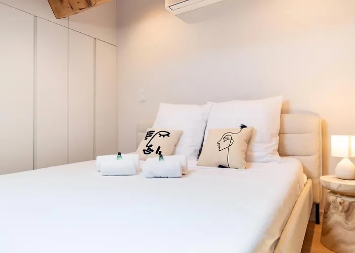 Elegant Duplex - Master Suite, 2 Bathrooms, Air Conditioning * Vallauris