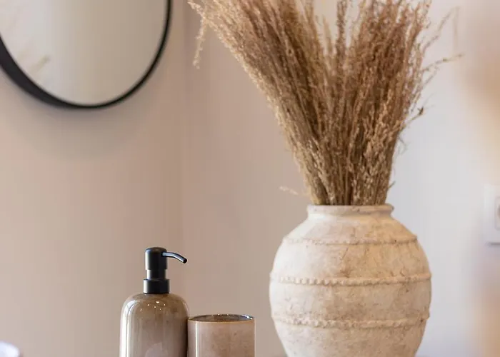 Appartement Elegant Duplex - Master Suite, 2 Bathrooms, Air Conditioning Vallauris