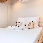 Picasso 2 Elegant Duplex - Master Suite, 2 Bathrooms, 3 * Vallauris
